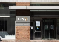 HubSpot股票分析：是时候卖出了吗？